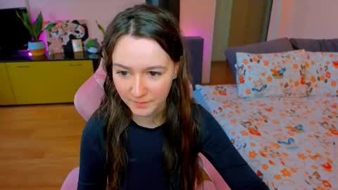 Snapshot of ameli_moon chatting on September 14, 2025, 12:37 pm Eileen online show from September 14, 2025, 12:37 pm