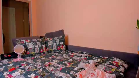 Snapshot of ameli_moon chatting on October 25, 2025, 7:08 pm Eileen online show from October 25, 2025, 7:08 pm