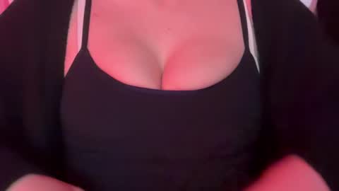 Snapshot of ameliacooperxxx chatting on October 17, 2025, 7:05 pm ameliacooperxxx online show from October 17, 2025, 7:05 pm