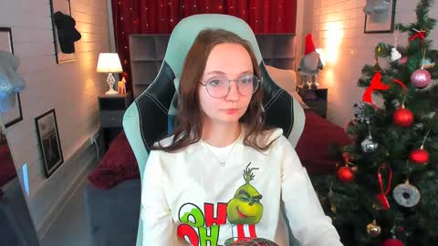 Snapshot of ameliamalina chatting on December 15, 2024, 8:30 am Amelia online show from December 15, 2024, 8:30 am