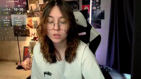 Snapshot of ameliameadd chatting on October 18, 2025, 8:59 am Amelia online show from October 18, 2025, 8:59 am