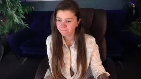 Snapshot of amellymillyy chatting on October 12, 2025, 9:52 am amellymillyy online show from October 12, 2025, 9:52 am