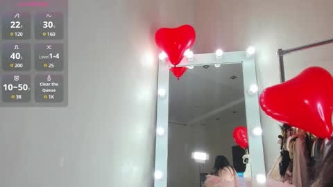 Snapshot of amely_lil chatting on February 14, 2025, 1:13 am Amely online show from February 14, 2025, 1:13 am