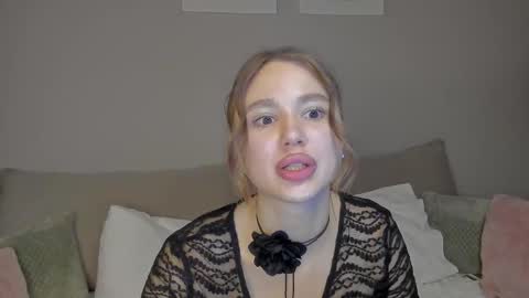 Snapshot of amelydoll18 chatting on September 16, 2025, 9:16 pm Stefa online show from September 16, 2025, 9:16 pm