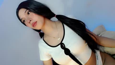 Snapshot of amor_pleasure chatting on December 7, 2024, 5:04 am Belle Tylor online show from December 7, 2024, 5:04 am