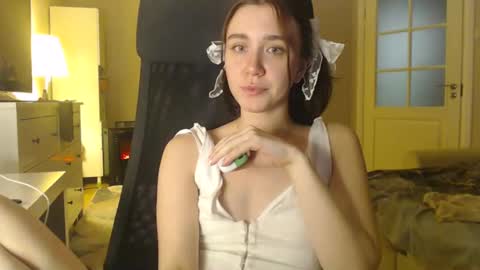 Snapshot of amoremeoww chatting on January 20, 2025, 4:23 pm miss unforgettable online show from January 20, 2025, 4:23 pm