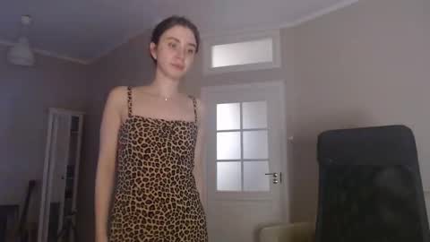 Snapshot of amoremeoww chatting on March 6, 2025, 9:53 pm miss unforgettable online show from March 6, 2025, 9:53 pm