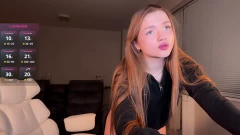 Snapshot of amyjj chatting on December 15, 2024, 3:02 am Amy online show from December 15, 2024, 3:02 am