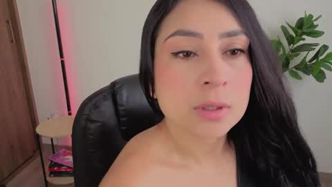 Snapshot of amyross1 chatting on October 11, 2025, 4:27 pm Aleja online show from October 11, 2025, 4:27 pm