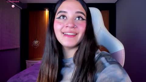 Snapshot of ana_taylor2 chatting on September 19, 2025, 11:38 pm Ana online show from September 19, 2025, 11:38 pm