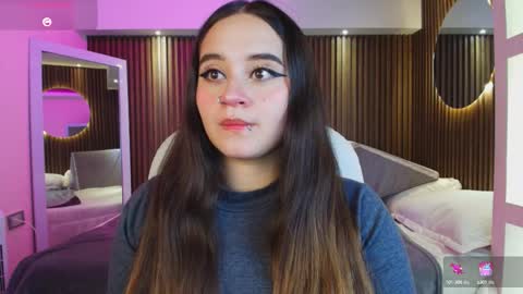 Snapshot of ana_taylor2 chatting on September 30, 2025, 7:52 pm Ana online show from September 30, 2025, 7:52 pm