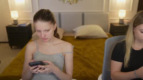 Snapshot of anabel2054 chatting on February 6, 2025, 12:16 pm Sweet girls online show from February 6, 2025, 12:16 pm