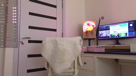 Snapshot of anabelle_wet chatting on March 11, 2025, 3:02 pm Annie online show from March 11, 2025, 3:02 pm