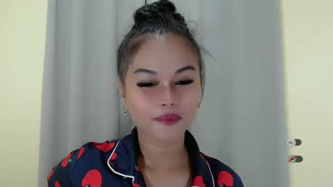 Snapshot of anaruru_ chatting on January 21, 2025, 5:51 pm ANA online show from January 21, 2025, 5:51 pm