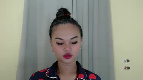 Snapshot of anaruru_ chatting on February 12, 2025, 2:32 pm ANA online show from February 12, 2025, 2:32 pm