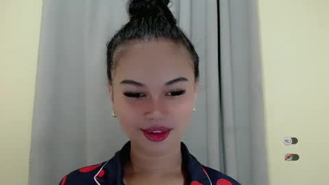 Snapshot of anaruru_ chatting on February 20, 2025, 9:11 am ANA online show from February 20, 2025, 9:11 am