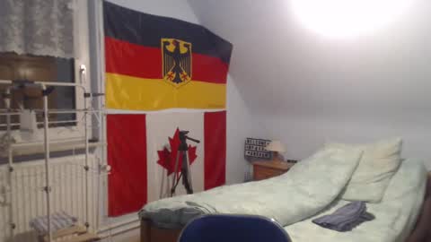 Snapshot of andre124231 chatting on December 12, 2024, 5:15 pm Andre online show from December 12, 2024, 5:15 pm