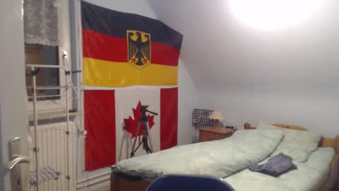 Snapshot of andre124231 chatting on December 18, 2024, 5:10 pm Andre online show from December 18, 2024, 5:10 pm