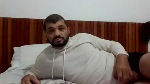 Snapshot of andreloko123 chatting on October 9, 2025, 10:52 pm andreloko123 online show from October 9, 2025, 10:52 pm