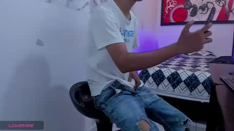 Snapshot of andressdean chatting on December 12, 2024, 5:15 pm Andres Dean online show from December 12, 2024, 5:15 pm