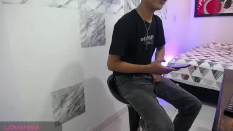 Snapshot of andressdean chatting on January 18, 2025, 8:51 pm Andres Dean online show from January 18, 2025, 8:51 pm