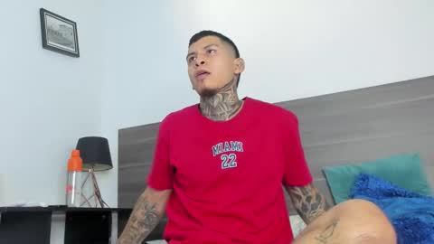 Snapshot of andrew_sanders69 chatting on November 8, 2025, 3:07 am andrew_sanders69 online show from November 8, 2025, 3:07 am