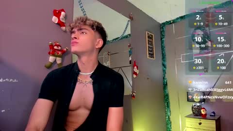 Snapshot of andrius_24 chatting on December 19, 2024, 5:29 pm online show from December 19, 2024, 5:29 pm