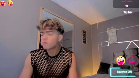 Snapshot of andrius_24 chatting on February 5, 2025, 1:00 pm online show from February 5, 2025, 1:00 pm