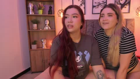 Snapshot of andy_and_emma chatting on January 27, 2025, 12:48 pm andy_and_emma online show from January 27, 2025, 12:48 pm
