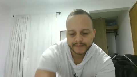 Snapshot of andydres97 chatting on September 28, 2025, 2:39 am Andy online show from September 28, 2025, 2:39 am