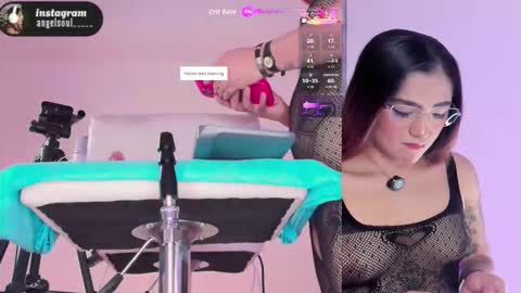 Snapshot of angelcb_ chatting on September 22, 2025, 6:26 am angel online show from September 22, 2025, 6:26 am