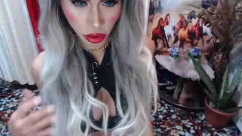 Snapshot of angelic_face_808 chatting on February 22, 2025, 1:11 am DIVINE ANGEL online show from February 22, 2025, 1:11 am