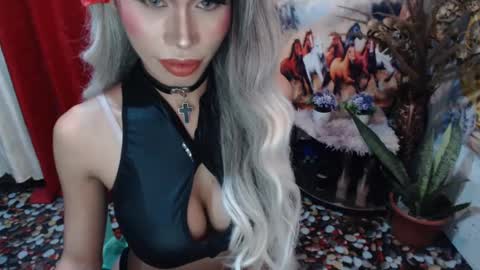 Snapshot of angelic_face_808 chatting on March 11, 2025, 9:24 am DIVINE ANGEL online show from March 11, 2025, 9:24 am