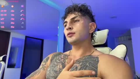 Snapshot of angeloferro1 chatting on February 22, 2025, 1:33 am Angelo Ferro online show from February 22, 2025, 1:33 am