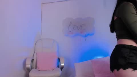 Snapshot of angiiebylpz chatting on March 2, 2025, 2:32 pm violeth lopez online show from March 2, 2025, 2:32 pm