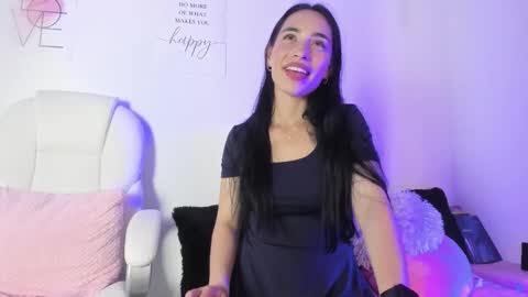 Snapshot of angiiebylpz chatting on October 4, 2025, 3:37 am violeth lopez online show from October 4, 2025, 3:37 am