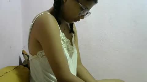 Snapshot of anielah chatting on November 1, 2025, 12:18 pm anielah online show from November 1, 2025, 12:18 pm