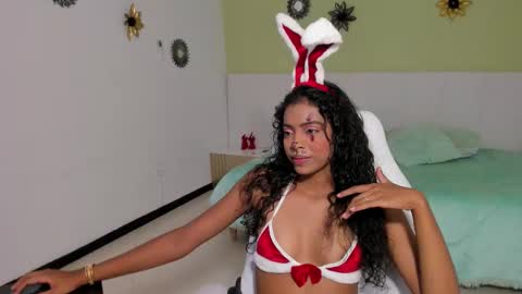 Snapshot of aniie_bby_4u chatting on November 1, 2025, 2:13 am Any online show from November 1, 2025, 2:13 am