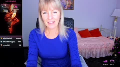 Snapshot of anita_tayson chatting on December 20, 2024, 10:05 am Anita online show from December 20, 2024, 10:05 am