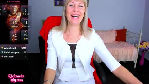 Snapshot of anita_tayson chatting on March 7, 2025, 10:24 am Anita online show from March 7, 2025, 10:24 am