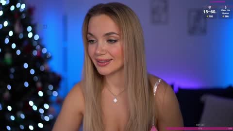 Snapshot of anitaraj_ chatting on December 18, 2024, 8:36 pm Im Anita thumb up me please its important online show from December 18, 2024, 8:36 pm