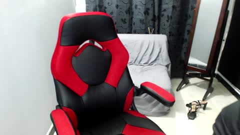 Snapshot of anitazarova chatting on January 25, 2025, 9:14 pm Anita Zarova online show from January 25, 2025, 9:14 pm