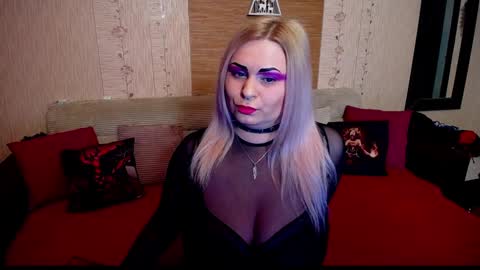 Snapshot of annessixreign chatting on December 11, 2024, 9:01 pm AnnessixReign online show from December 11, 2024, 9:01 pm