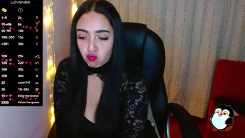 Snapshot of anniehh_ chatting on January 22, 2025, 5:59 am   Annie  Independent model Hello all offline tokens are appreciated  thank you for your support.33 online show from January 22, 2025, 5:59 am