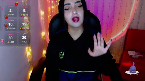 Snapshot of anniehh_ chatting on February 12, 2025, 10:14 am   Annie  Independent model Hello all offline tokens are appreciated  thank you for your support.33 online show from February 12, 2025, 10:14 am