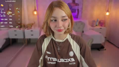 Snapshot of anniita_ chatting on December 28, 2024, 3:47 am VIVIANNA online show from December 28, 2024, 3:47 am