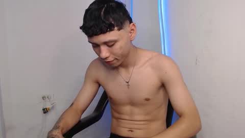 Snapshot of anoine_dirty chatting on October 4, 2025, 4:43 am Antoine Dirty online show from October 4, 2025, 4:43 am