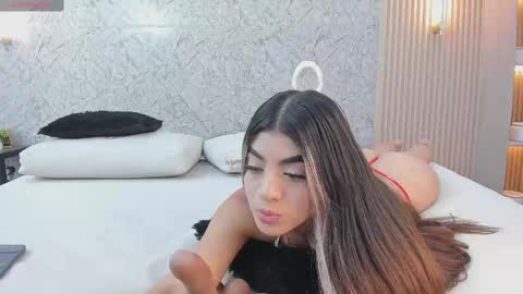 Snapshot of antonella_west chatting on September 17, 2025, 8:54 pm Anto online show from September 17, 2025, 8:54 pm