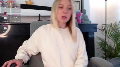 Snapshot of anttoniia chatting on November 12, 2025, 8:30 pm Antonia online show from November 12, 2025, 8:30 pm