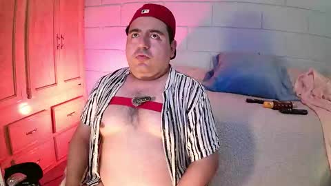 Snapshot of anuarfox chatting on November 2, 2025, 12:07 pm AnuarFox online show from November 2, 2025, 12:07 pm